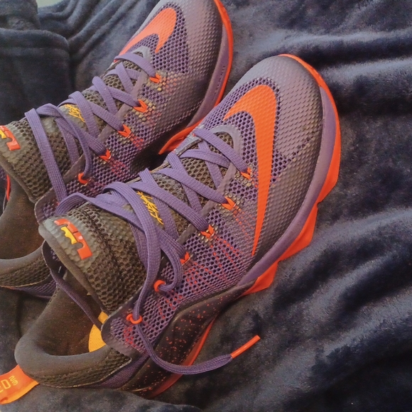 Mens Nike LeBron - Picture 1 of 3